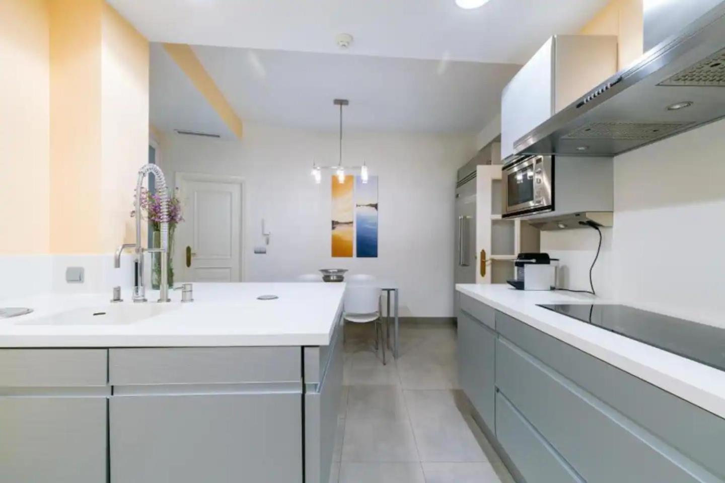 Puerta De Jerez II (Adults Only) Apartment เซบีญา ภายนอก รูปภาพ