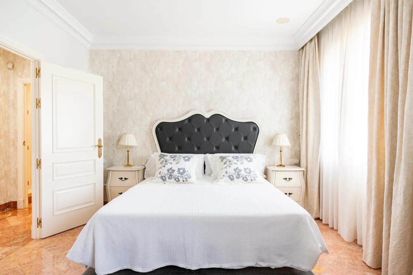 Puerta De Jerez II (Adults Only) Apartment เซบีญา ภายนอก รูปภาพ