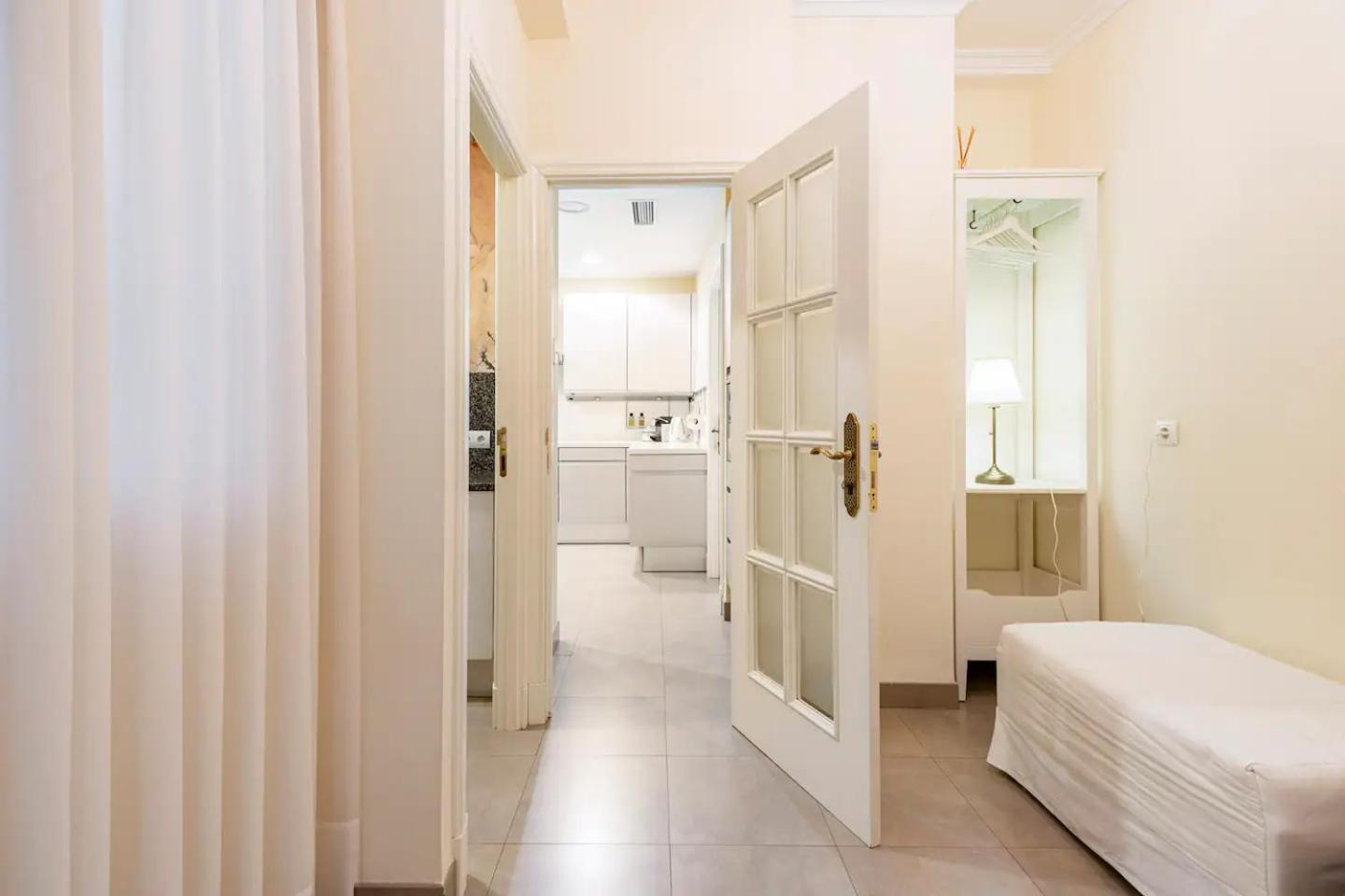 Puerta De Jerez II (Adults Only) Apartment เซบีญา ภายนอก รูปภาพ