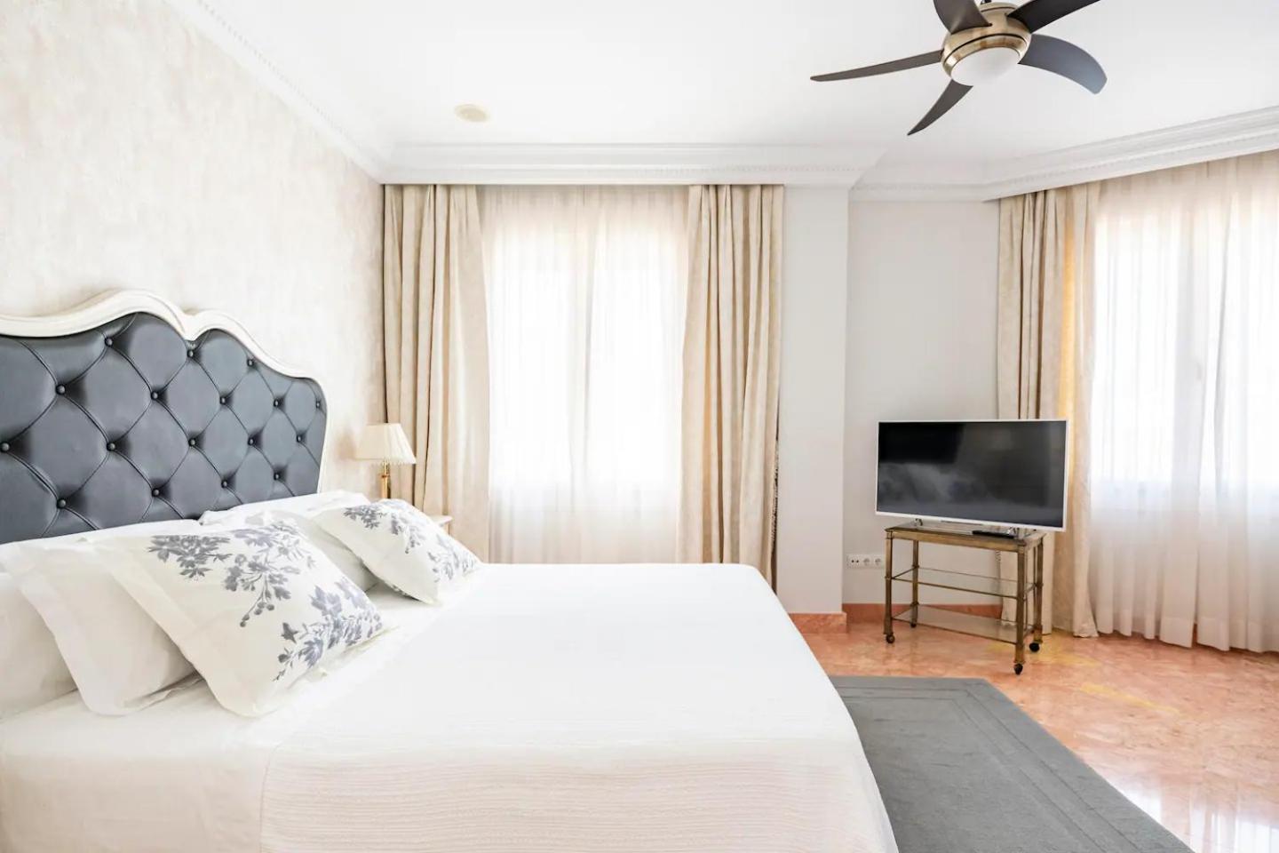 Puerta De Jerez II (Adults Only) Apartment เซบีญา ภายนอก รูปภาพ