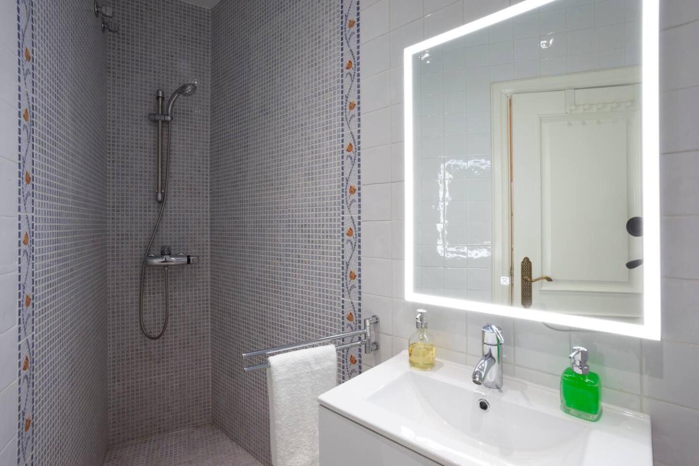 Puerta De Jerez II (Adults Only) Apartment เซบีญา ภายนอก รูปภาพ